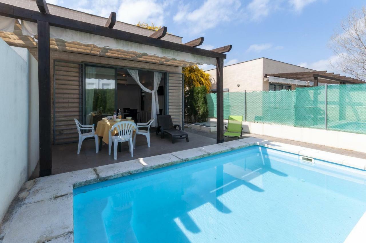 Premium 17 Villa Les Deveses Eksteriør billede